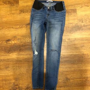 New KanCan Maternity Jeans. Just lost tag